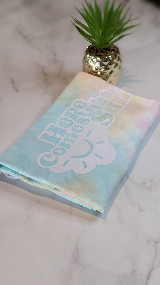 Here Comes The Sun- UV Shift Color Changing Design Graphic Tie Dye T-Shirt